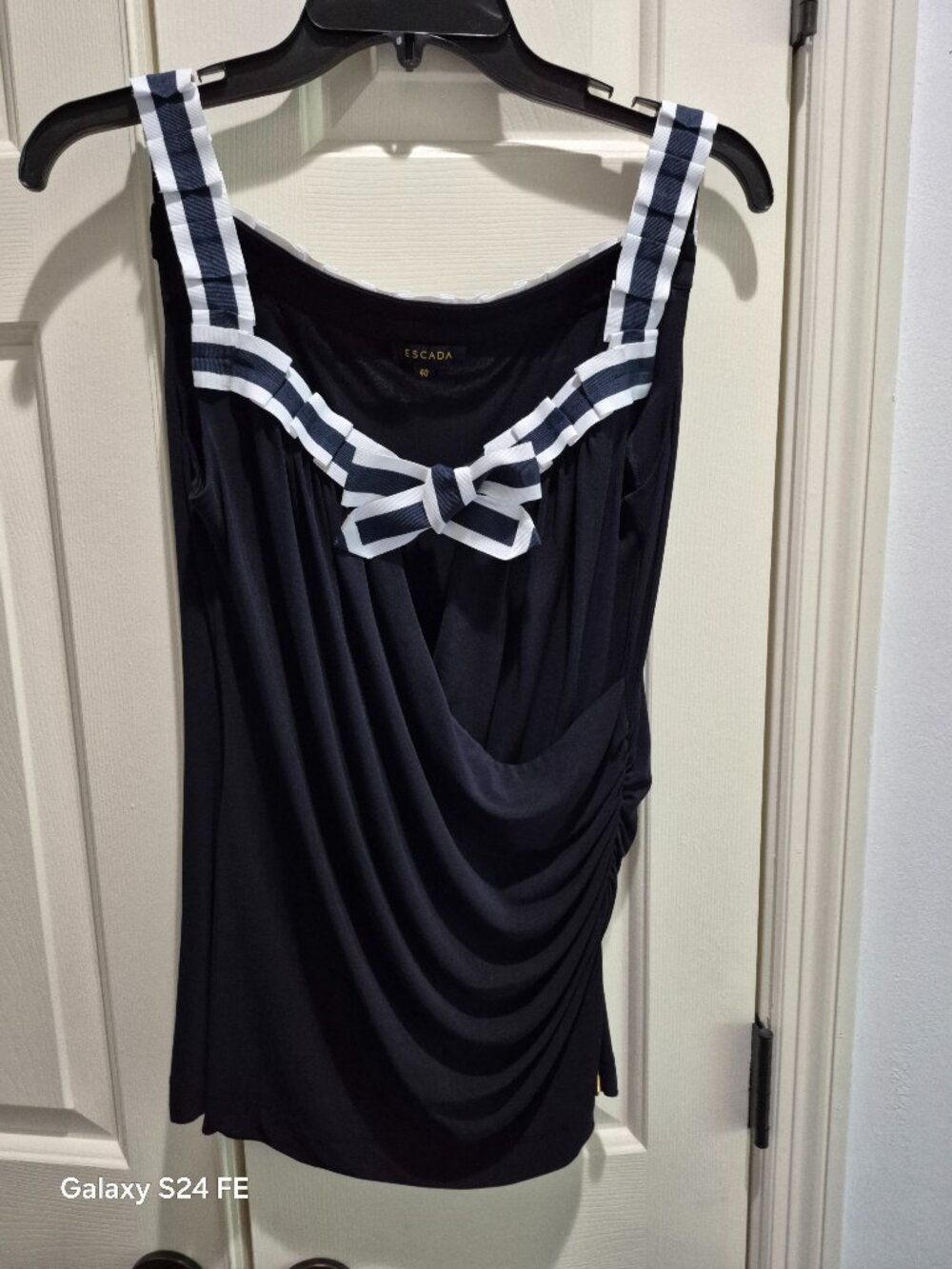 Top ESCADA